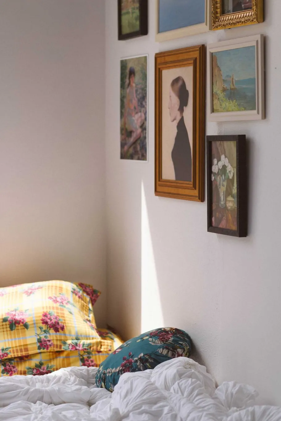 Women Lazybones Art Print Set - Lys