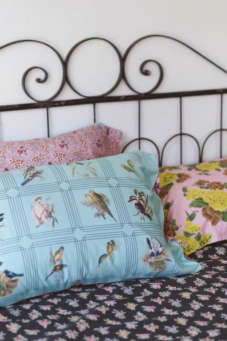 Women Lazybones Australian Birds Pillowcase Set *Organic Cotton