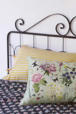 Women Lazybones Busy Garden Pillowcase Set *Organic Cotton