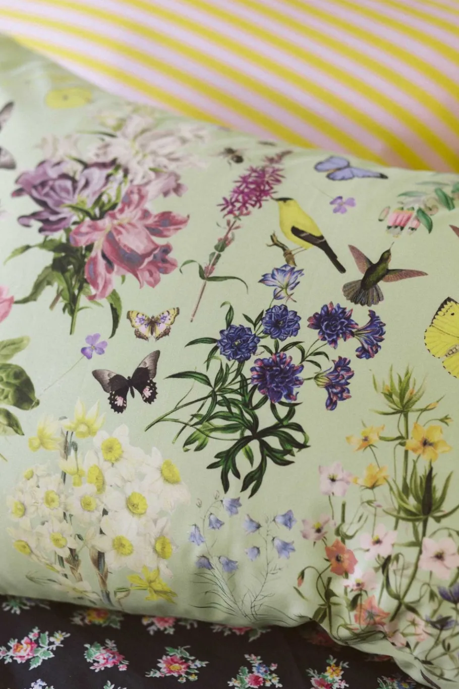 Women Lazybones Busy Garden Pillowcase Set *Organic Cotton