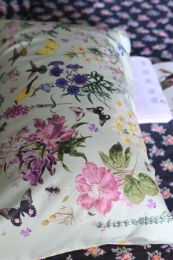 Women Lazybones Busy Garden Pillowcase Set *Organic Cotton