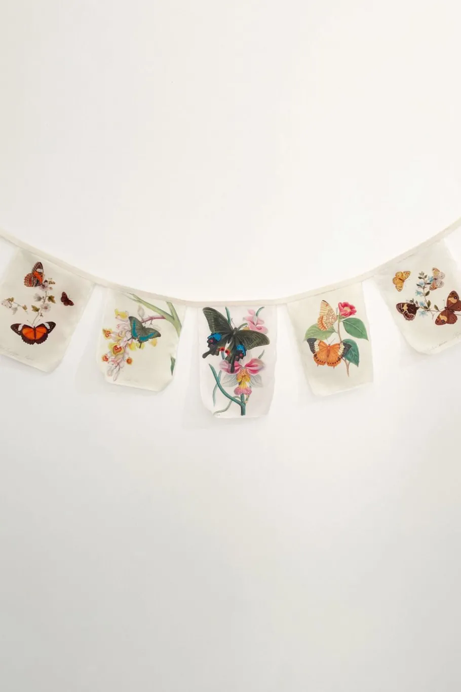 Women Lazybones Butterflies Garland *Organic Cotton