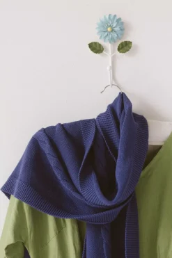 Women Lazybones Cable Scarf Indigo *Organic Cotton