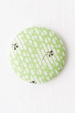 Women Lazybones Clover Magnet