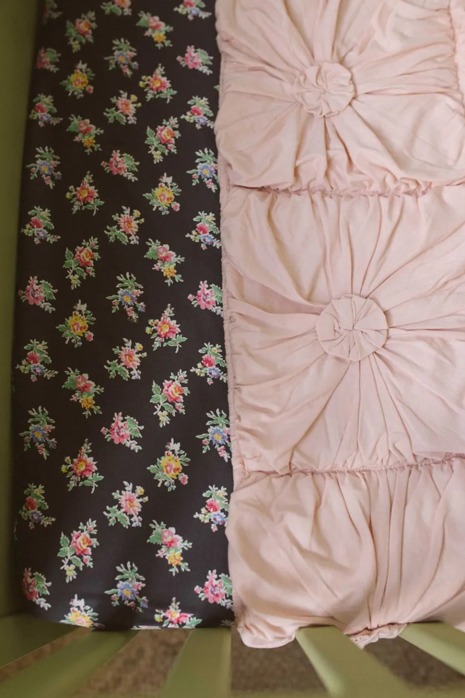 Women Lazybones Cot Quilt Rosette Tuscan Pink *Organic Cotton
