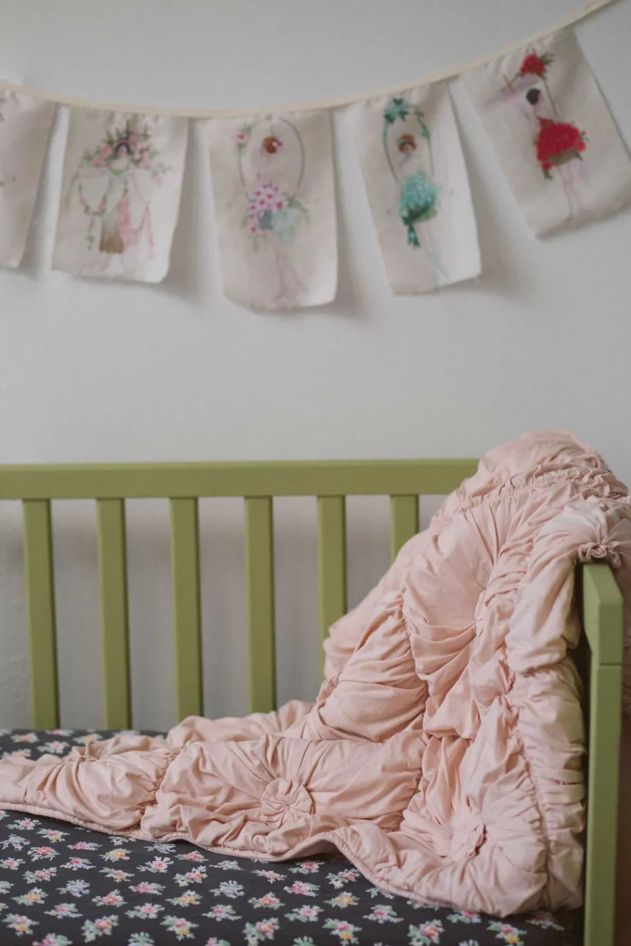 Women Lazybones Cot Quilt Rosette Tuscan Pink *Organic Cotton