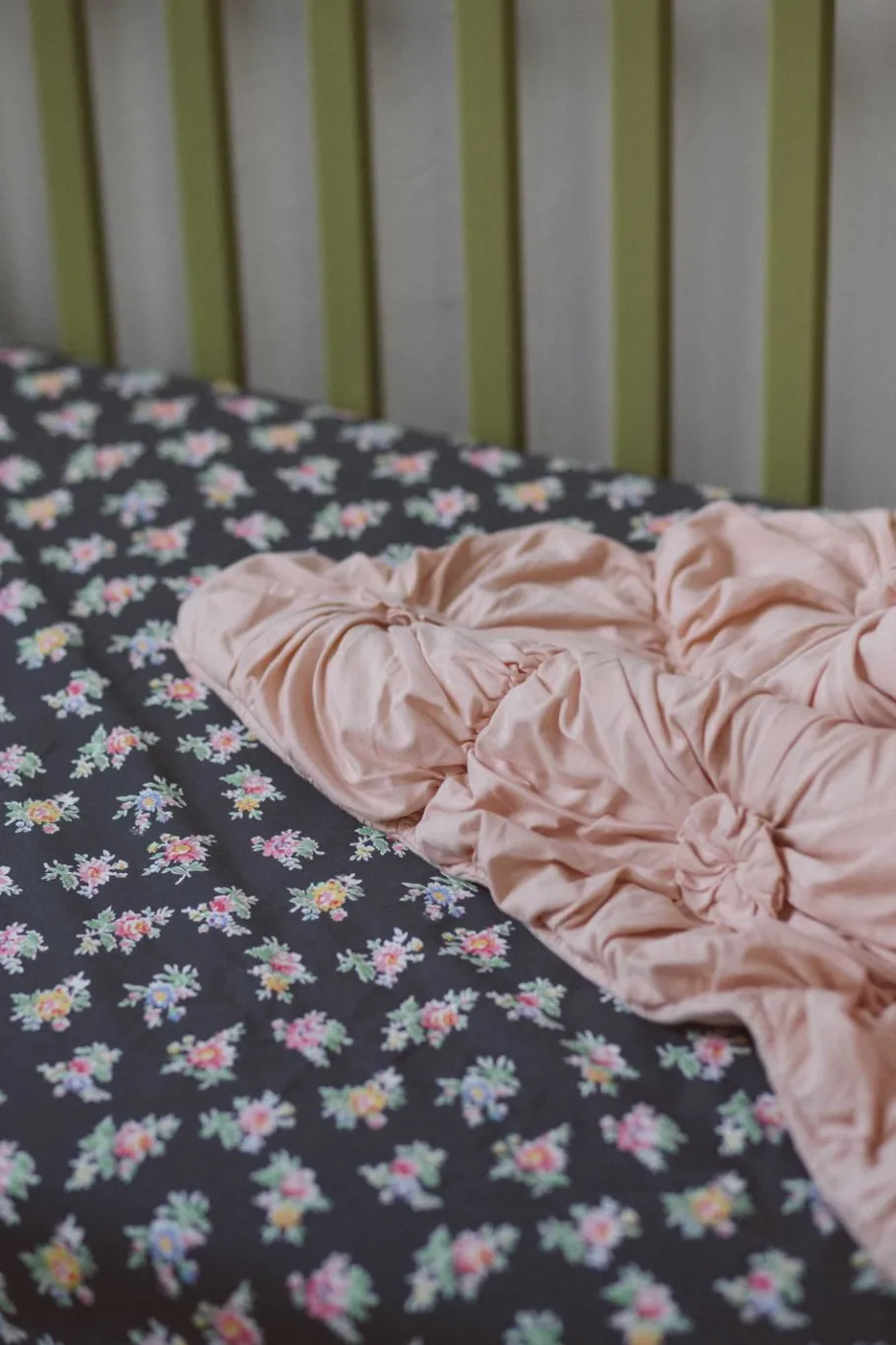 Women Lazybones Cot Quilt Rosette Tuscan Pink *Organic Cotton