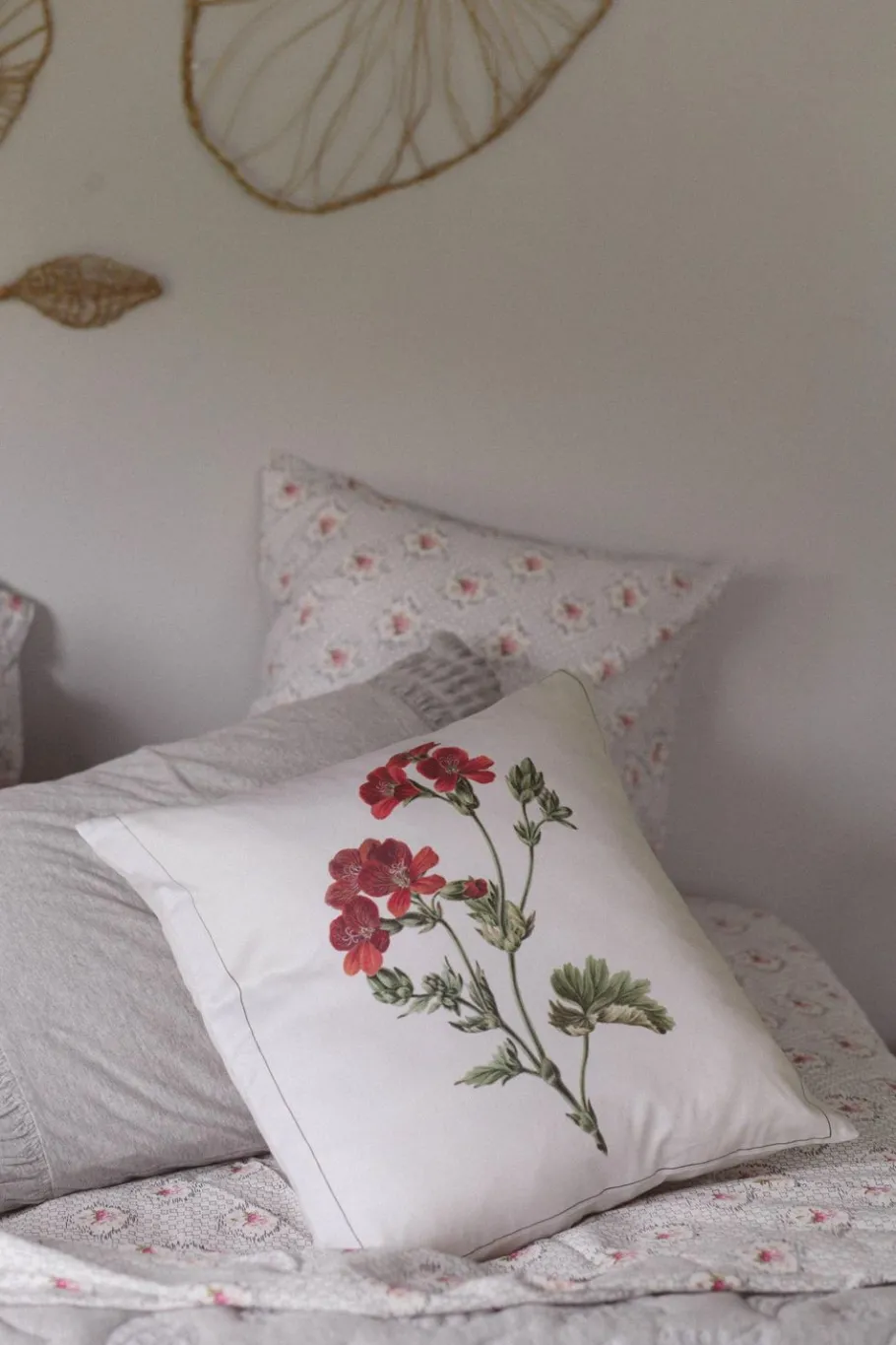 Women Lazybones Geranium Cushion Cover *Organic Cotton