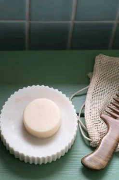 Women Lazybones Kindness Conditioner Bar