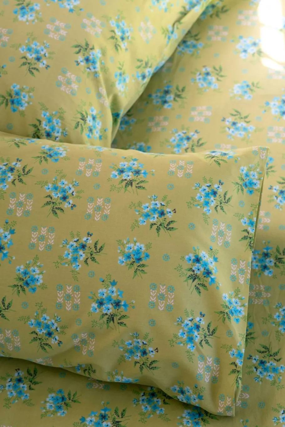 Women Lazybones Pillowcase Set In Avonlea Moss *Organic Cotton