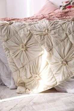 Women Lazybones Rosette Quilt In Natural *Organic Cotton