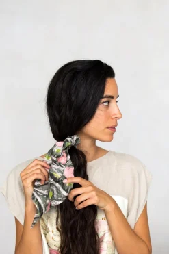 Women Lazybones Scrunchie Scarf In Rosalie