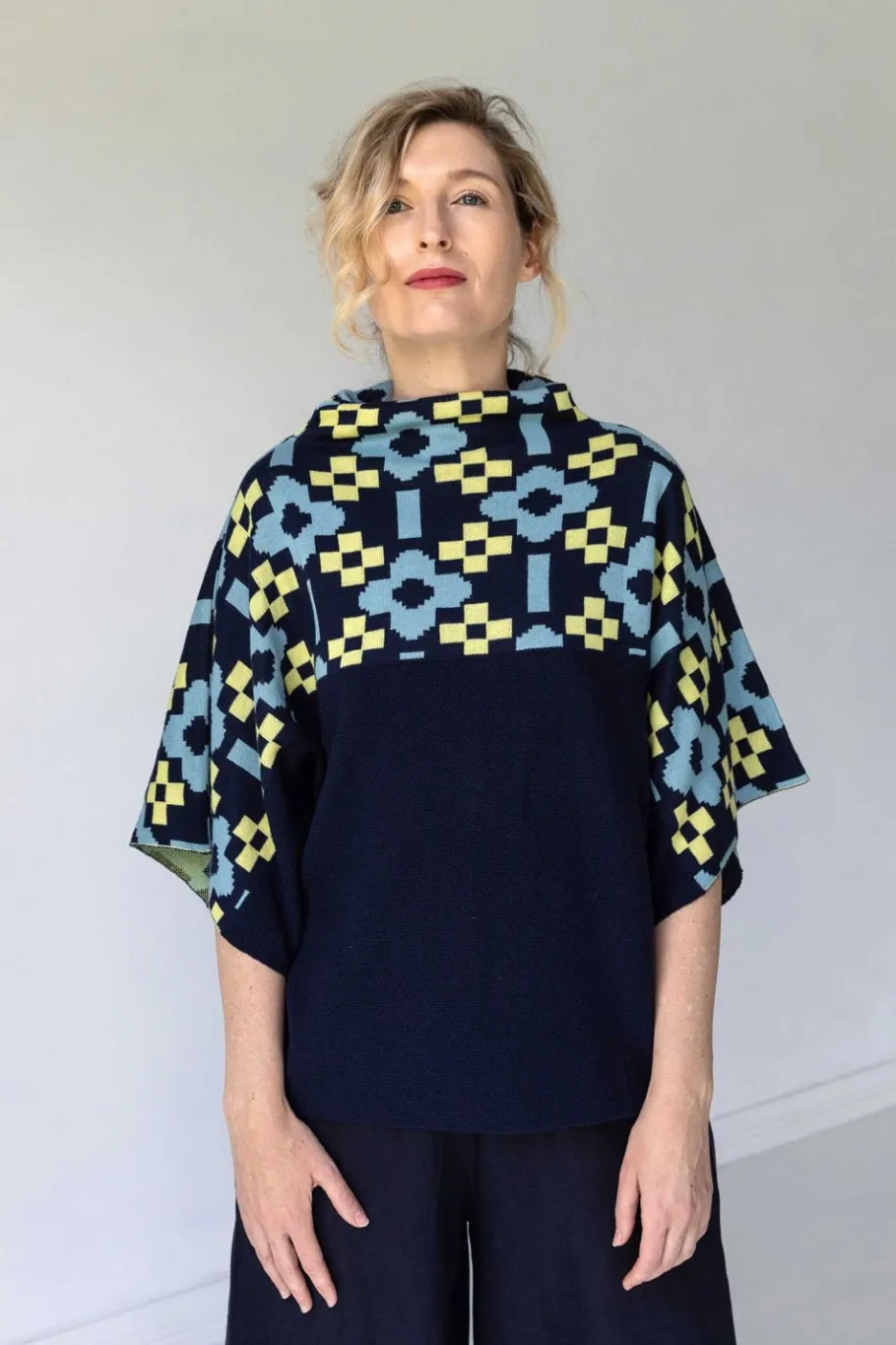 Women Lazybones Tamara Jumper In Bellis *Organic Cotton