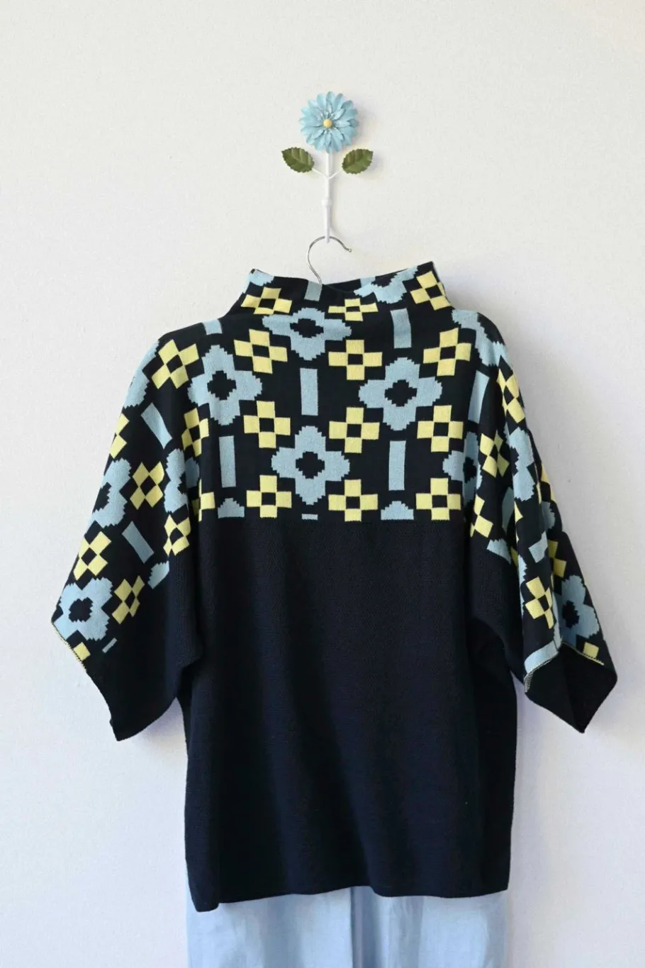 Women Lazybones Tamara Jumper In Bellis *Organic Cotton