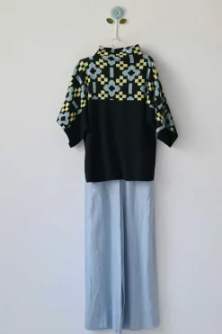 Women Lazybones Tamara Jumper In Bellis *Organic Cotton