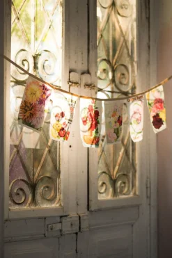 Women Lazybones Vintage Flower Garland *Organic Cotton
